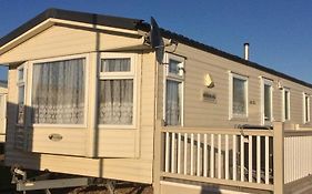Mv203 3 Bedroom Deluxe Caravan
